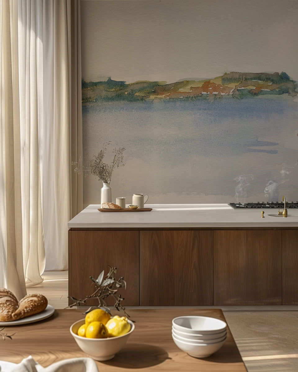 Papier peint panoramique Au bord de l'eau installé dans une cuisine contemporaine.