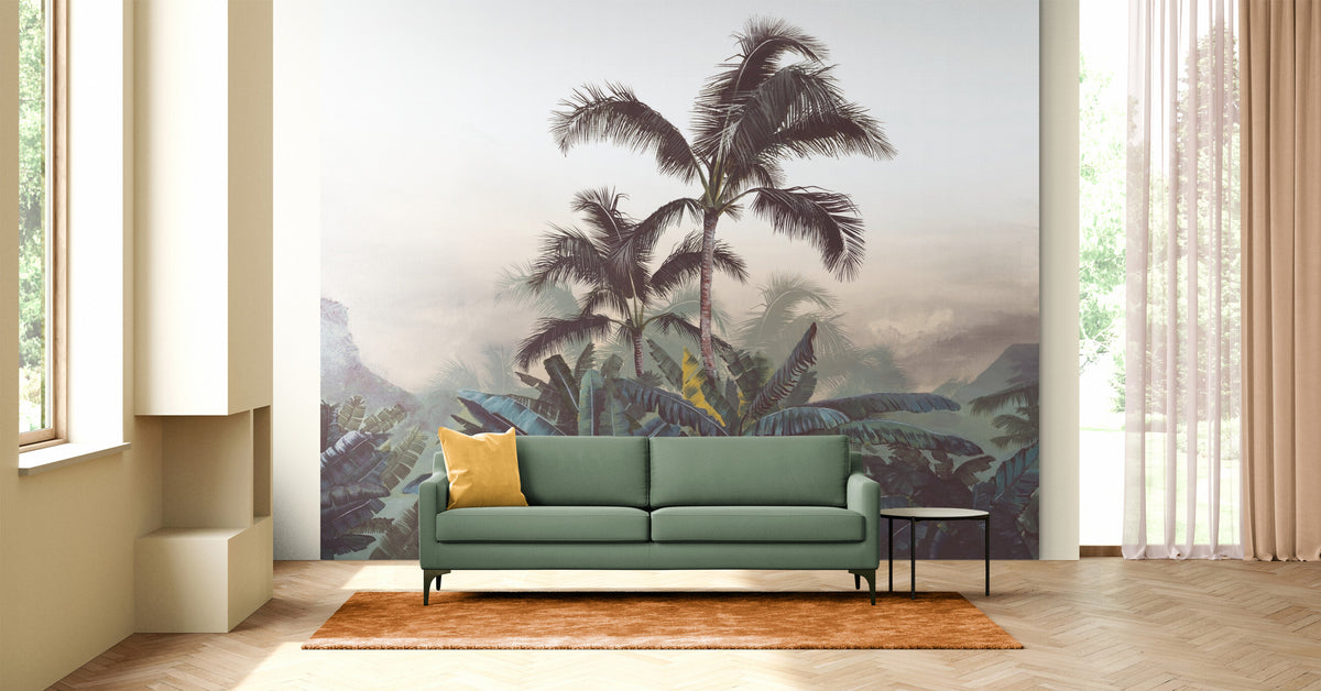 Papier peint panoramique Palm Trees jaune installé dans un salon contemporain. 